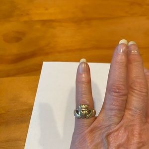 Vintage Sterling Silver Irish Claddagh Ring